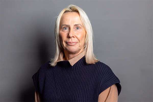 Joanna Walford – Senior Administrator Joanna Walford - Senior Administrator